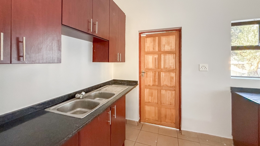 To Let 2 Bedroom Property for Rent in Leloko Lifestyle Estate North West